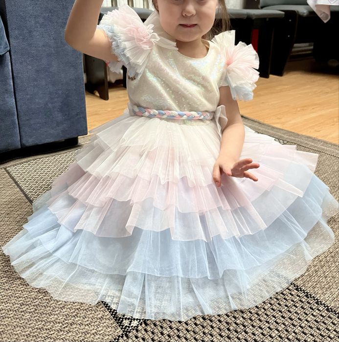 Продам очень красивое платье