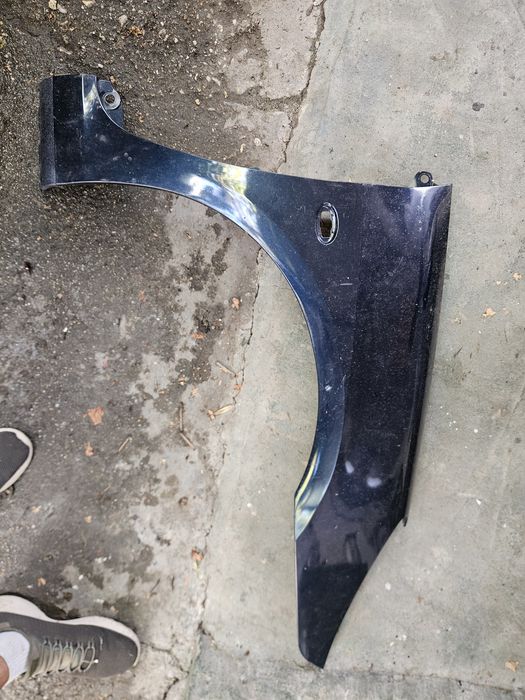 Vând aripa dreapta fata Peugeot 307