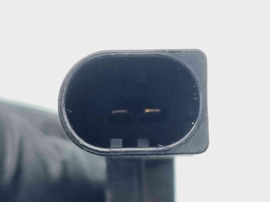 Injector Volkswagen Golf 5 (1K1) [Fabr 2004-2008] 03C906036F 1.4 Benz