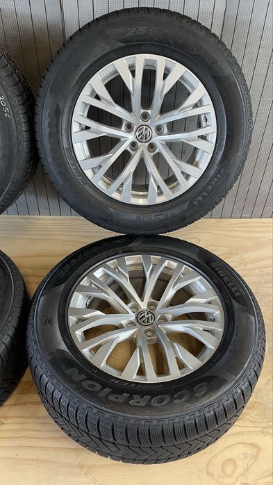 Jante Roți 18 VW Touareg 3 Audi Q7 Q8 Anvelope iarna 255 60 R18