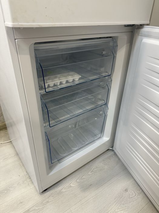 Холодильник продам grant