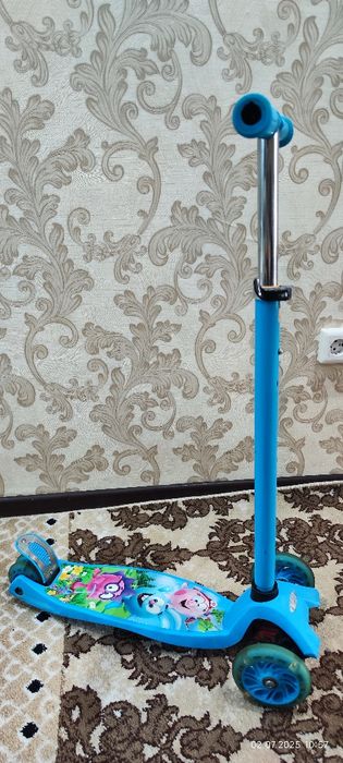 Продам Самокат детский 5000