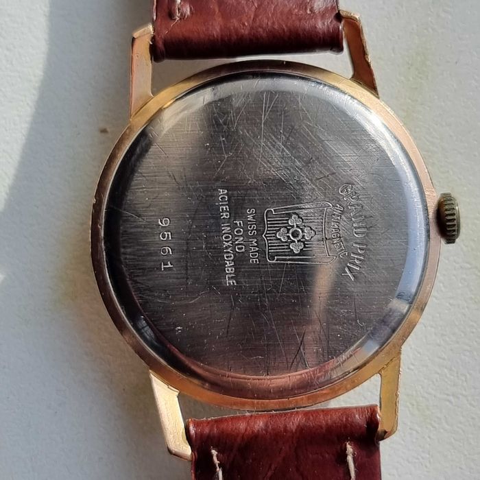 Vand ceas TELLUS in perfecta stare SWISS MADE,diam. fara cheita 34 mm.