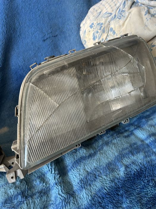 Фары на мерседес C-класс