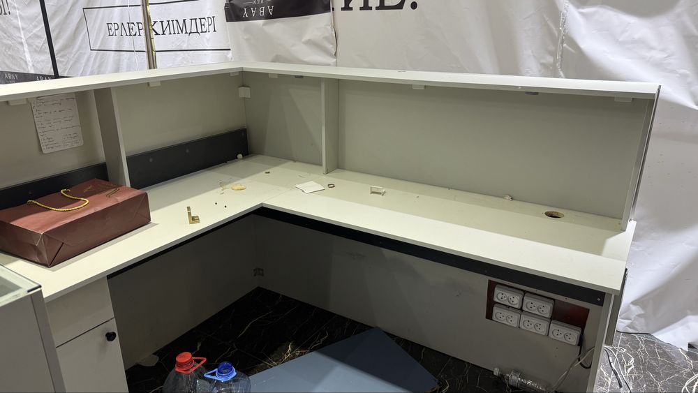 Ресепшон для магазин