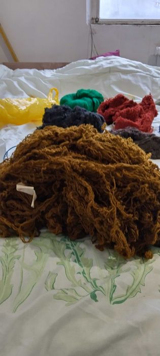Домашна вълна различни цветове