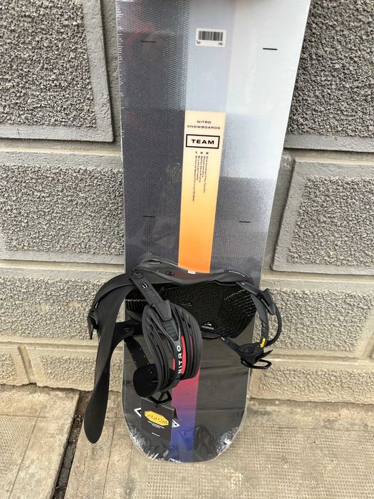 placa noua snowboard nitro team rental L152cm