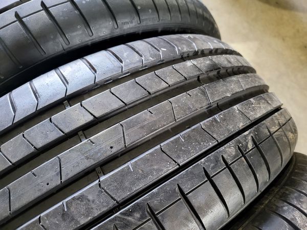 225/40/20 PIRELLI 4БР RunFlat