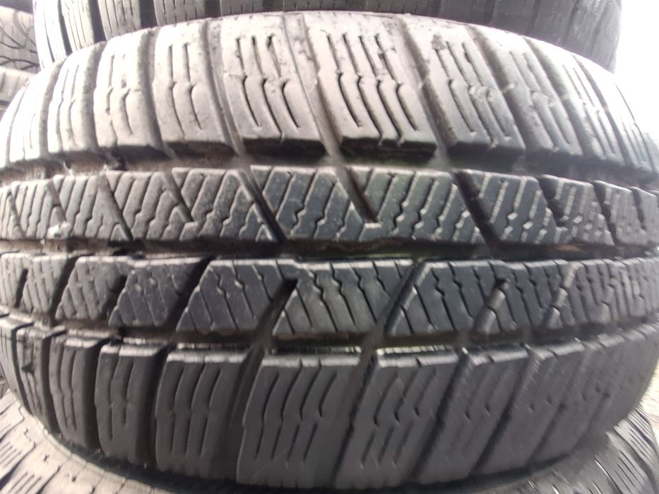 4 anvelope iarna 185/60r15 Barum Montaj Gratuit