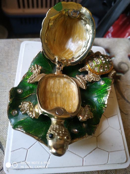 Продается серебро кольцо, черепахи шкатулка