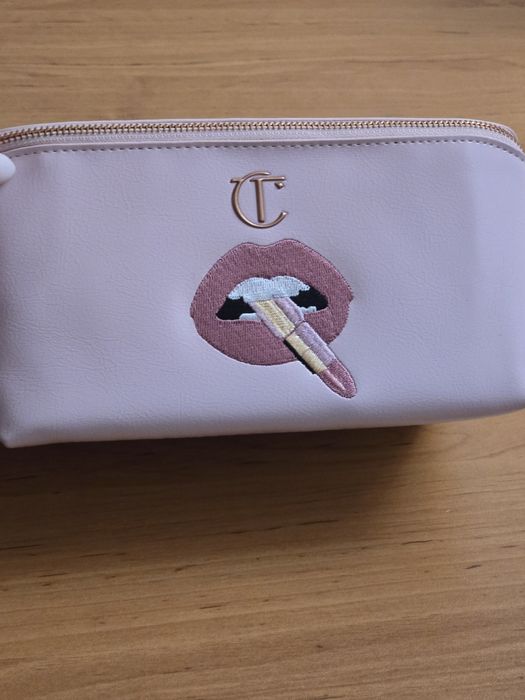 Оригинална козметика на Charlotte Tilbury
