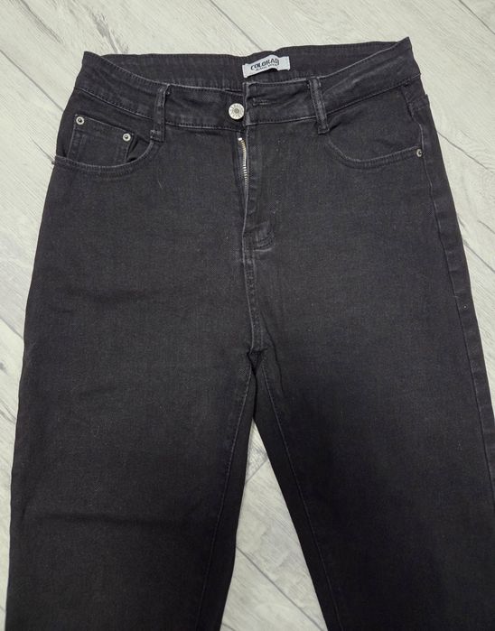 Продам женские джинсы