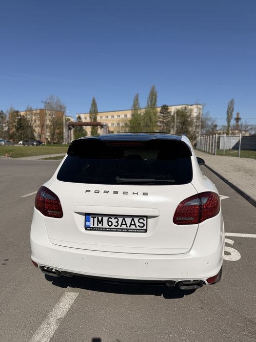 PORSCHE Cayenne 2011 — imagine 3