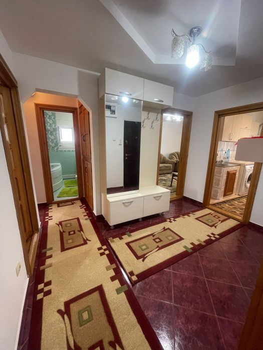 Apartament de vânzare cu 4 camere