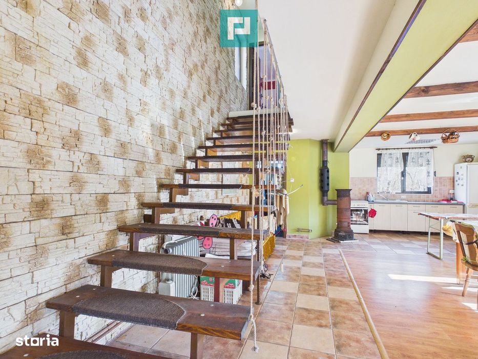 Cabană deosebită cu 4 camere în Căsoaia