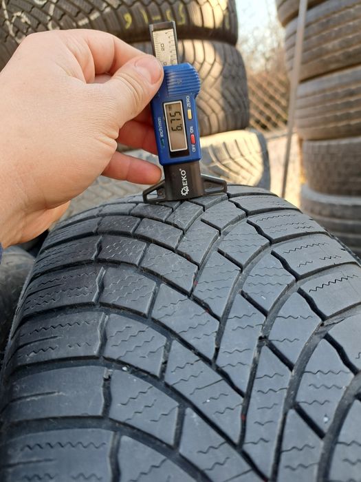 Anvelope de iarna 215-65r17 Bridgestone