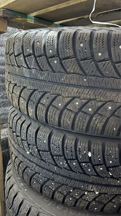 Продам зимнее шины