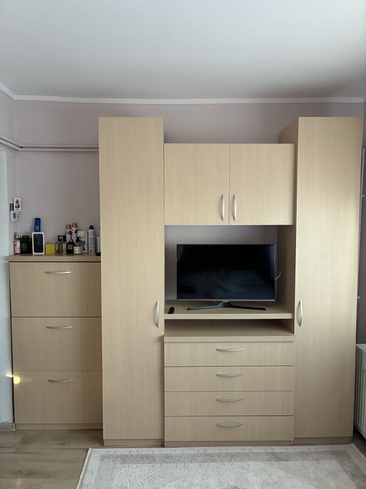 Vand mobila dormitor