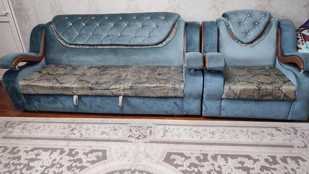 Продаю Диван и 2 кресло