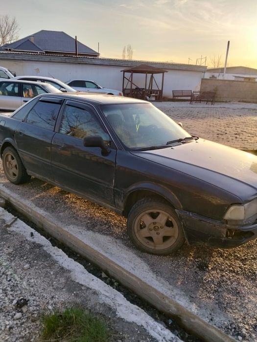 Продаю Ауди80 Б4