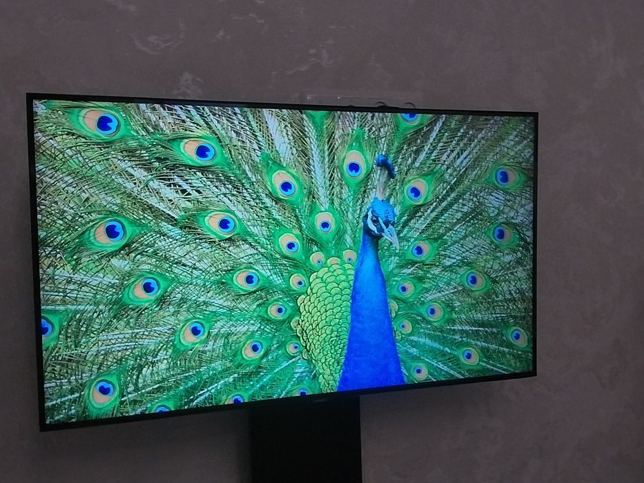 Samsung Orginal 43 smart 4K  TV android  sotiladi