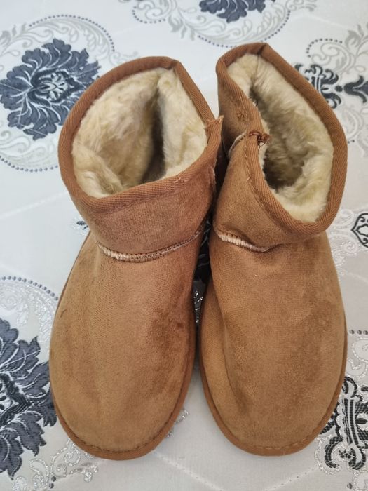 Уги сапоги женские