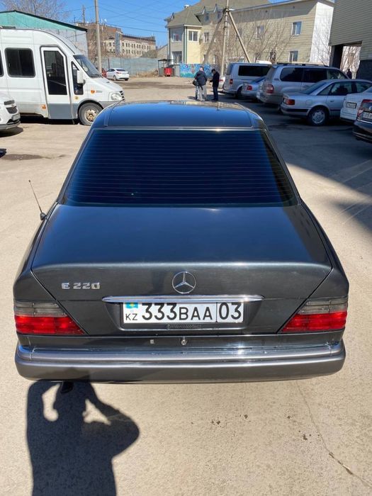 Продам автомобиль мерседес бенц