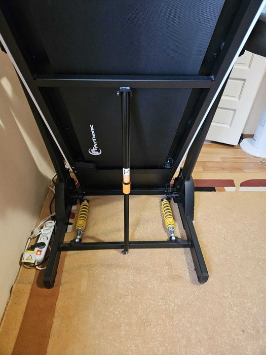 Bandă alergat FitTronic D100,Bluetooth, Self-Oil,Garanție 2026 Iunie