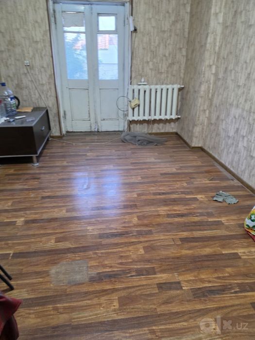 Срочно.  Шота. Руставели   1 комнатная. Общага. Сдается