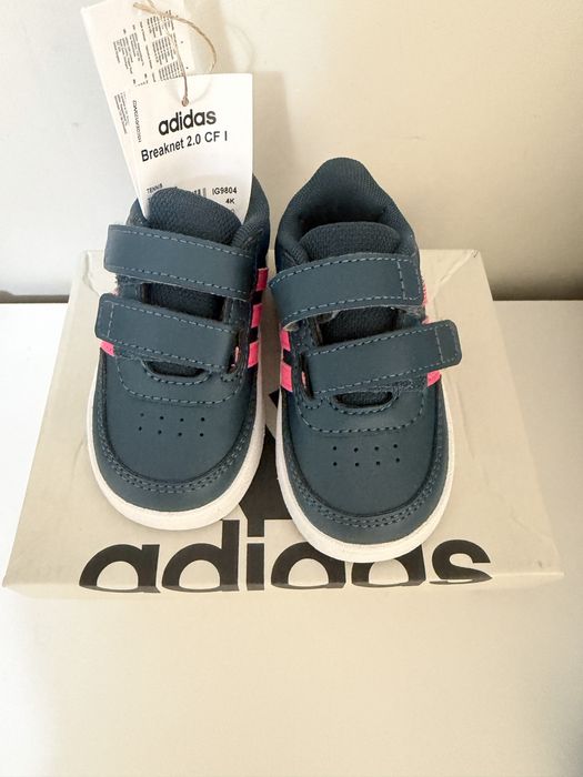 Маратонки Adidas