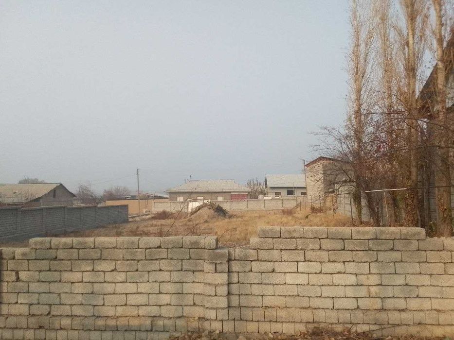 Ер сотилади Янгийул 16 сотих, М-39 йулига 700 метр, 2 га булса булади