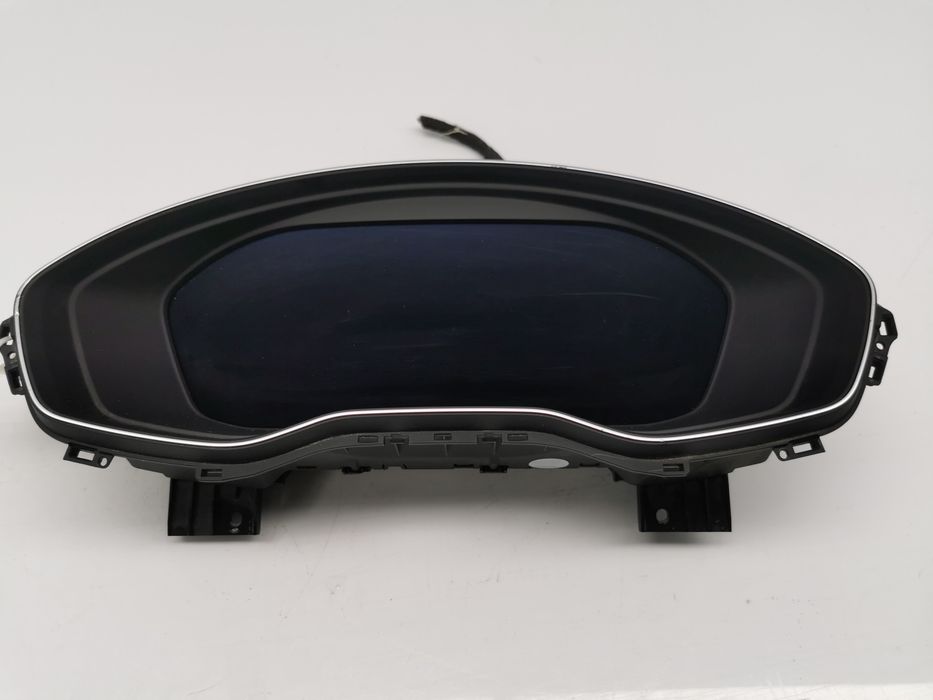 Ceasuri DE Bord 8W5920790J