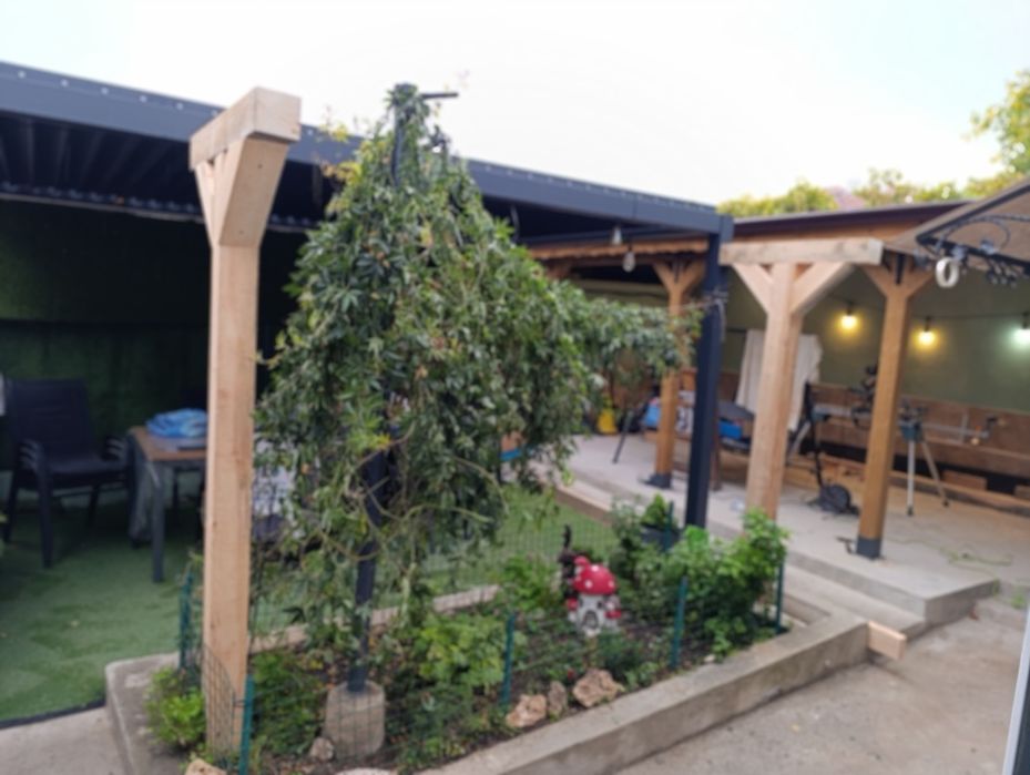 Продавам 2бр дървени конзоли за Навес ,Простир ,Кладенци