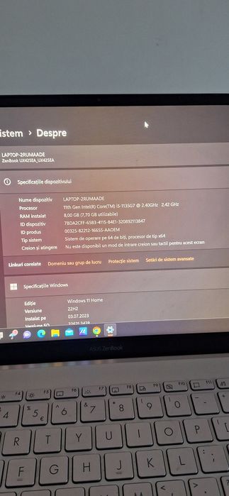 Vand laptop Asus Zenbook i5