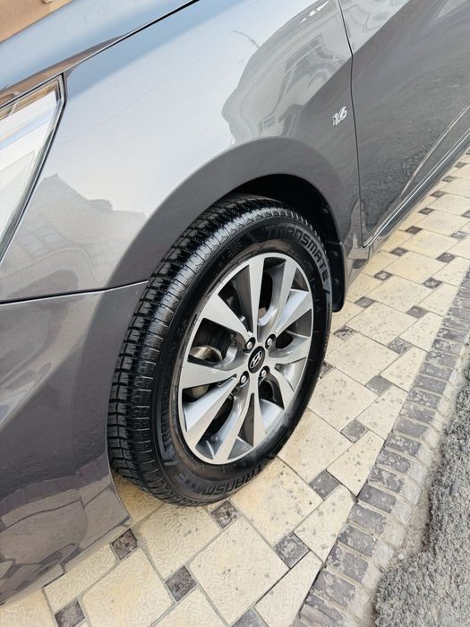 Hyundai Accent 2014 Full