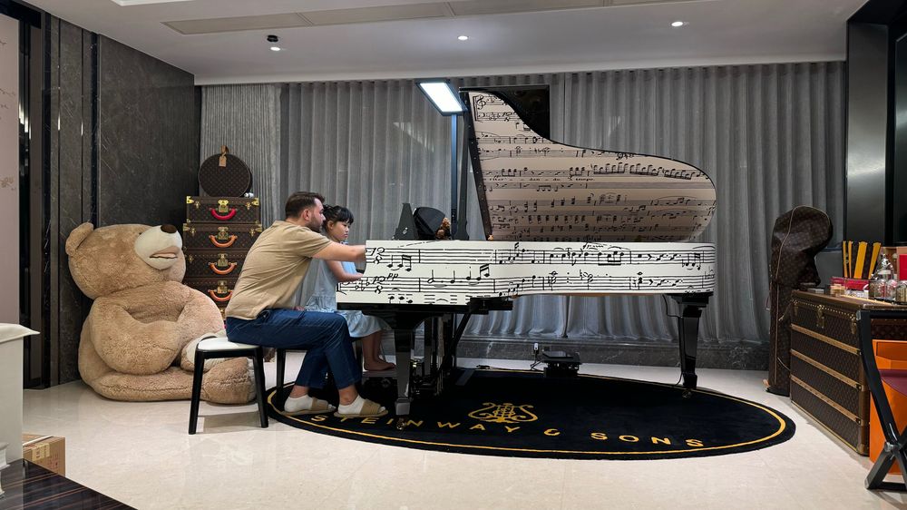 Lecții de pian, canto clasic și teorie muzicală pentru elevii de toate vârstele