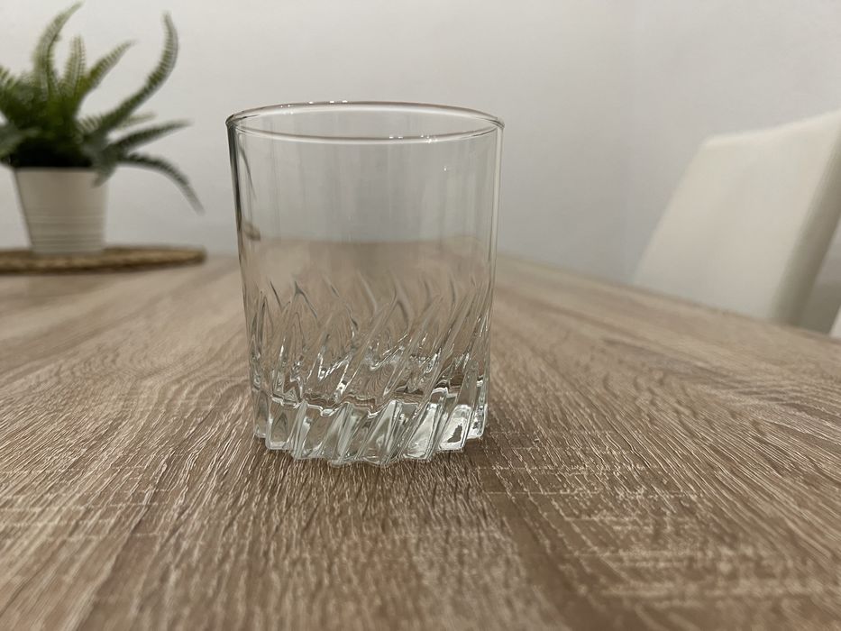 6 броя чаши за уиски + ледарка