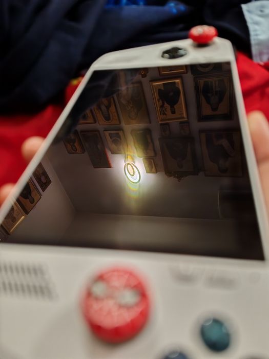 Vând consola Asus Rog Ally Z1 Extreme