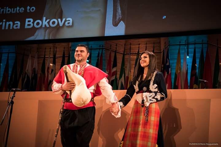 Уроци по гайда.Може и (Онлайн)