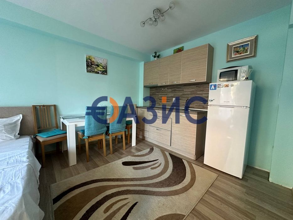 Продава се Едностаен апартамент в Свети Влас - 45 кв.м за 1578 €/кв.м - Снимка #11