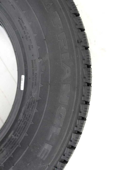 Anvelope iarna noi 225/70R15C 112/110R, 8PR, Triangle