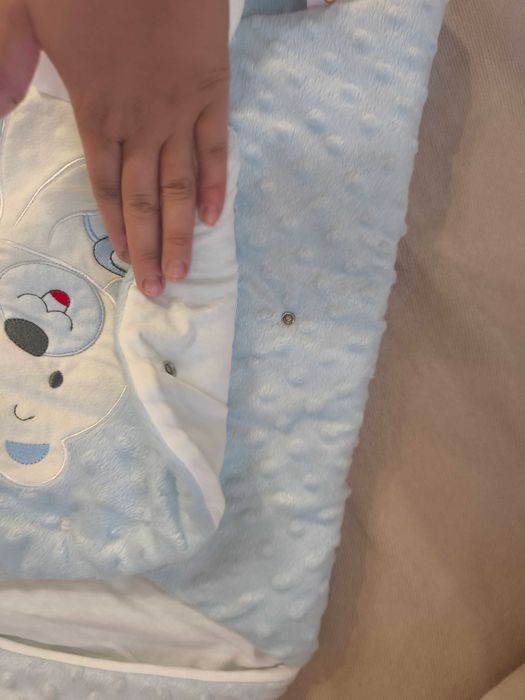 Повивалник за изписване с копчета