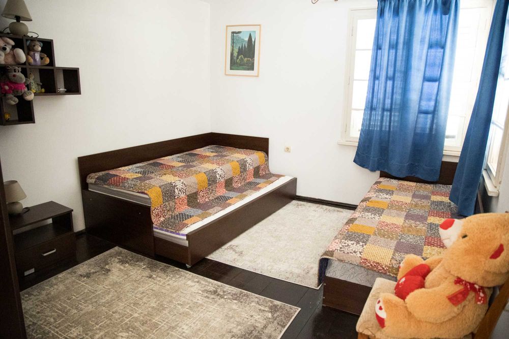 Самостоятелна вила на Килифаревския манастир, 10 км от Велико Търново