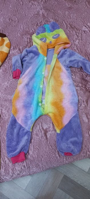 Продам кенгуруми 3-5 лет