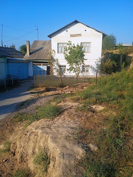 Продаётся двухэтажный дом