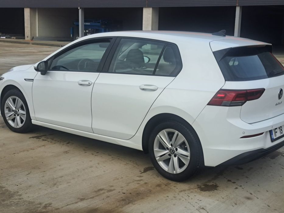 Vând   golf 8 1st edition