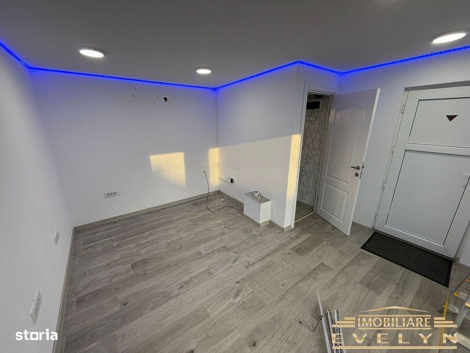Spatiu comercial de inchiriat, zona Bld. Mihai Eminescu, pret 300 euro