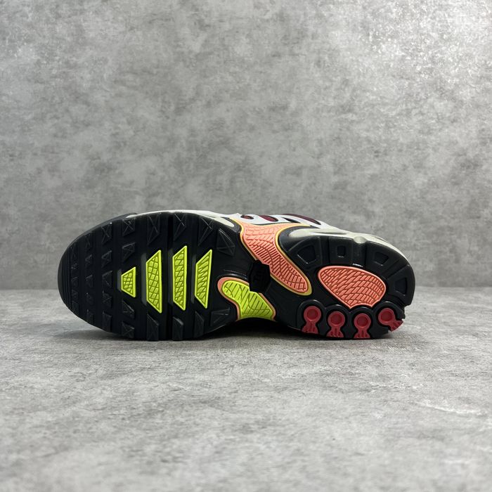 Nike Air Max Plus DRIFT Light Silver- 44