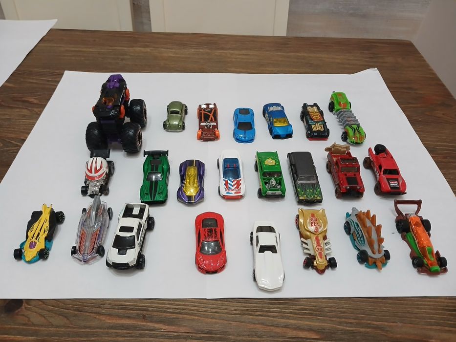Метални колички- Hot Wheels, Maisto, Welly, Burago