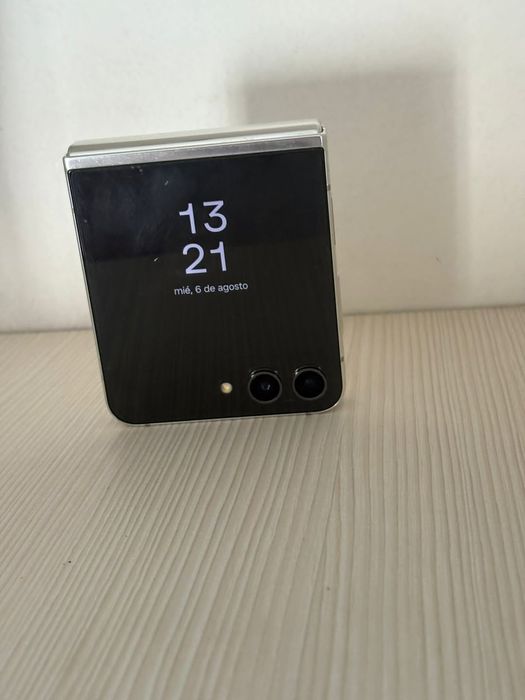 Samsung z flip 5 256Gb